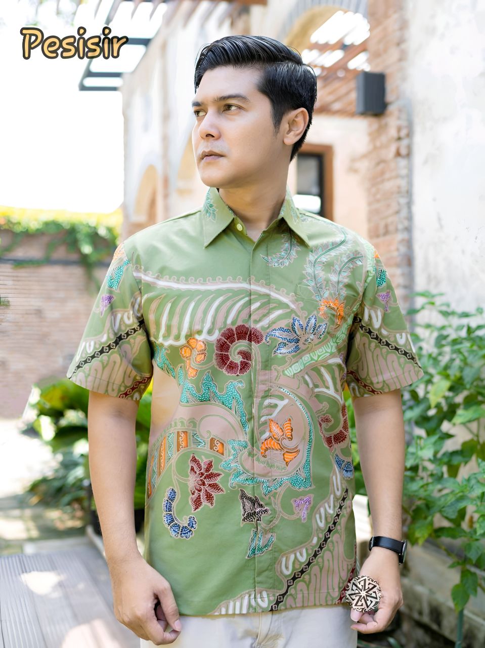 Kemeja Batik Tulis Motif Pesisir Lengan pendek