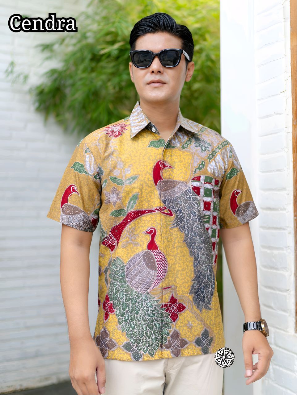 Kemeja Batik Tulis Motif Cendra Lengan pendek