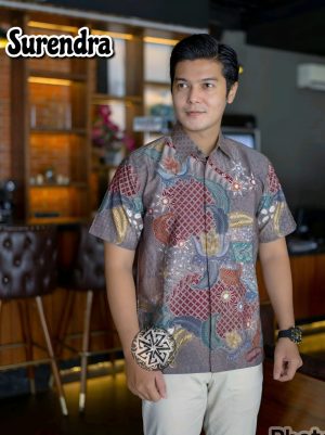 Kemeja Batik Tulis Motif Surendra Lengan pendek
